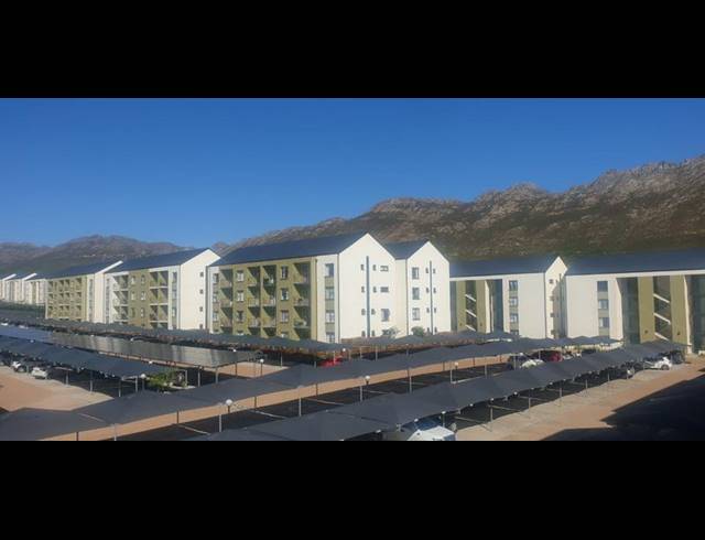 2 BEDROOM PROPERTY TO RENT IN GREENBAY ECO ESTATE